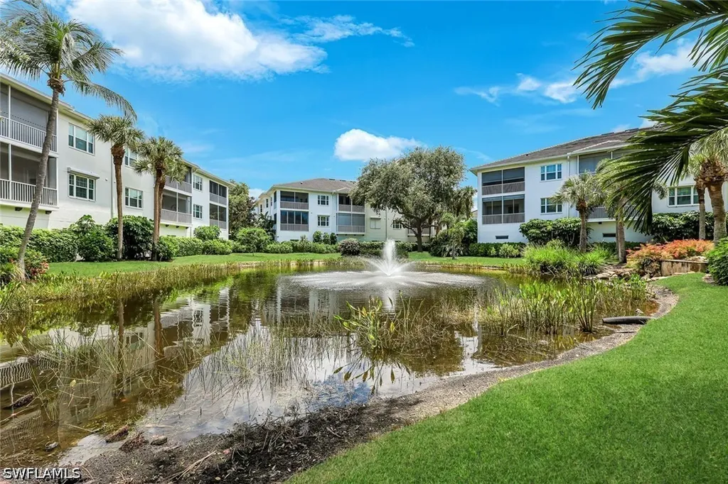 831 Sailaway Lane Naples FL 34108