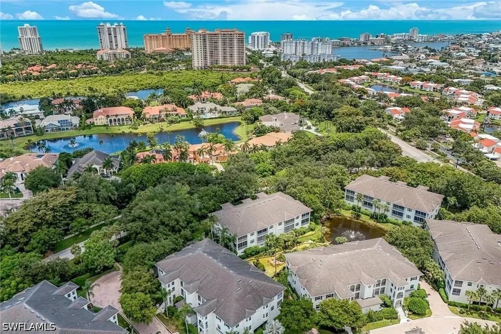 831 Sailaway Lane Naples FL 34108