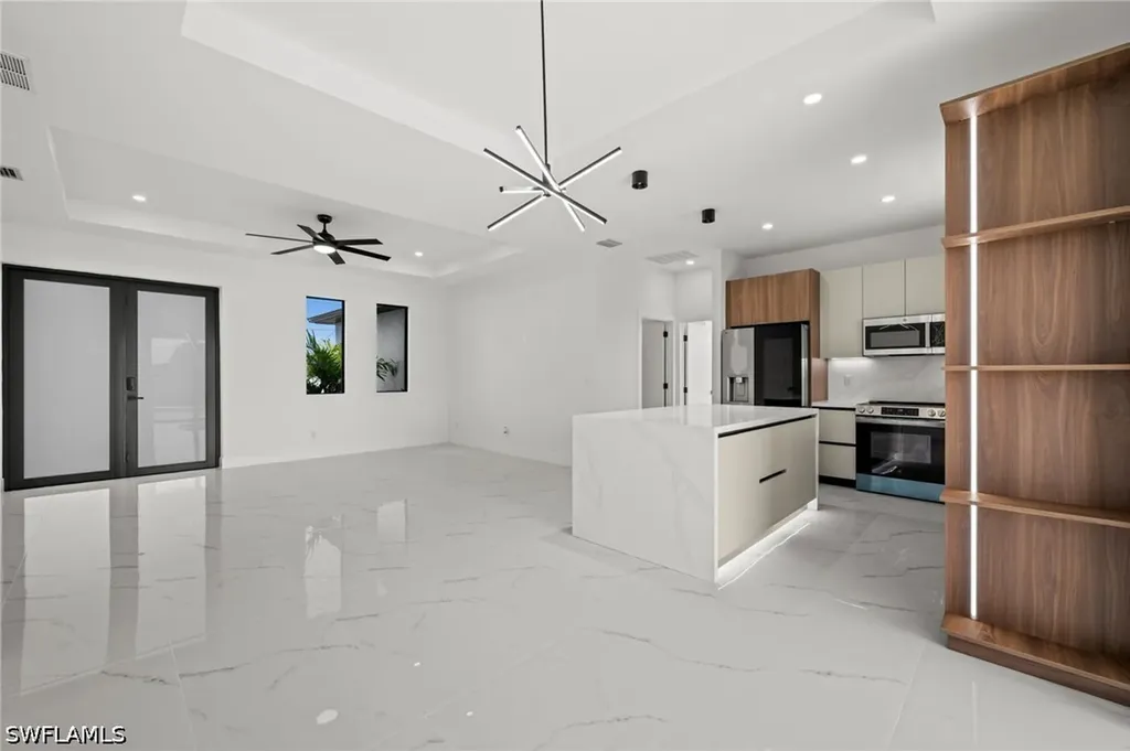 409 NW NW 25th Place Cape Coral FL 33993