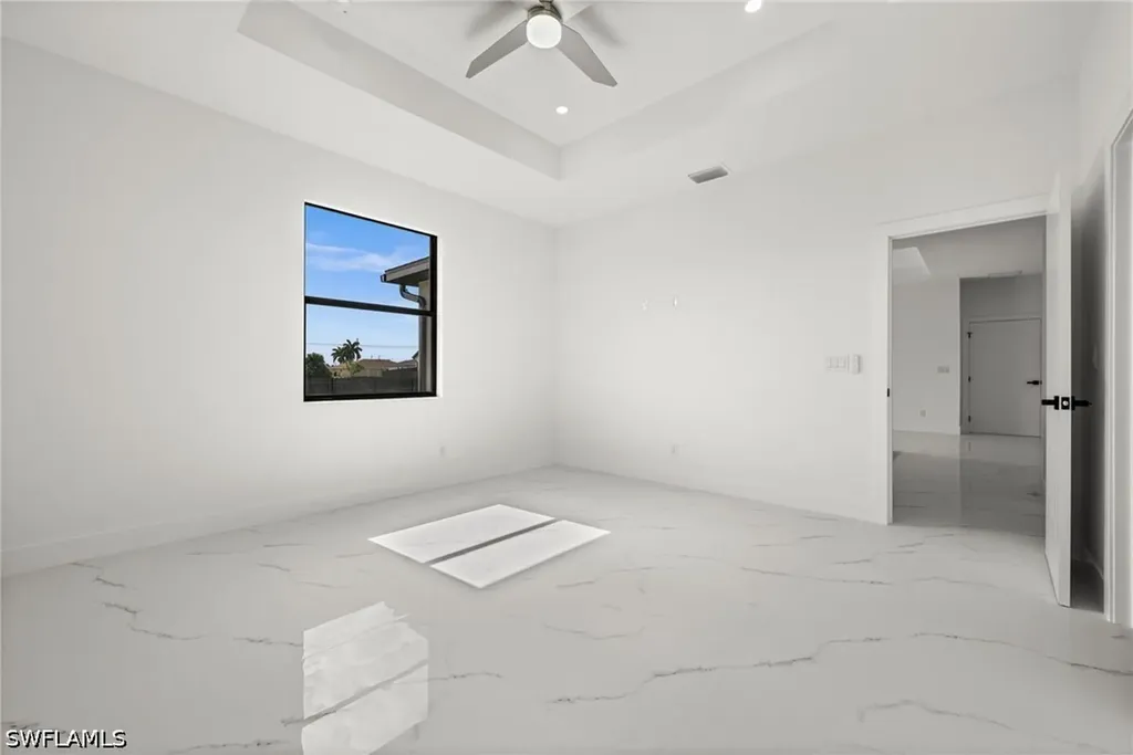 409 NW NW 25th Place Cape Coral FL 33993