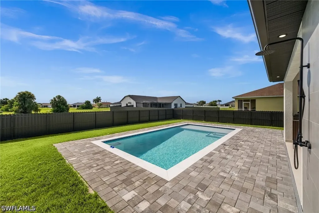 409 NW NW 25th Place Cape Coral FL 33993