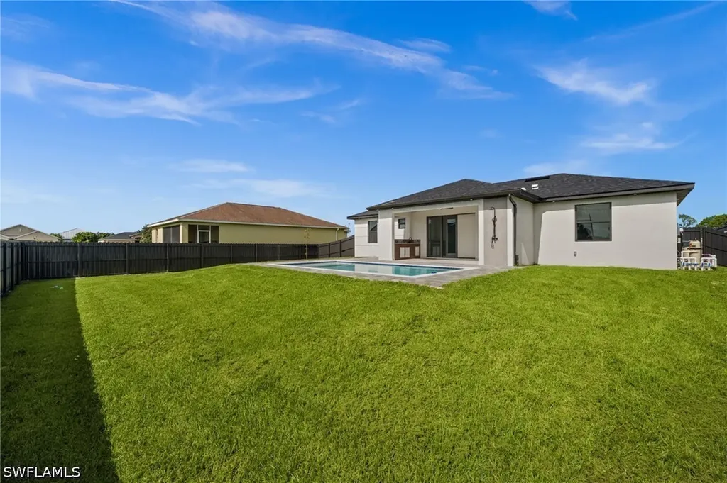 409 NW NW 25th Place Cape Coral FL 33993