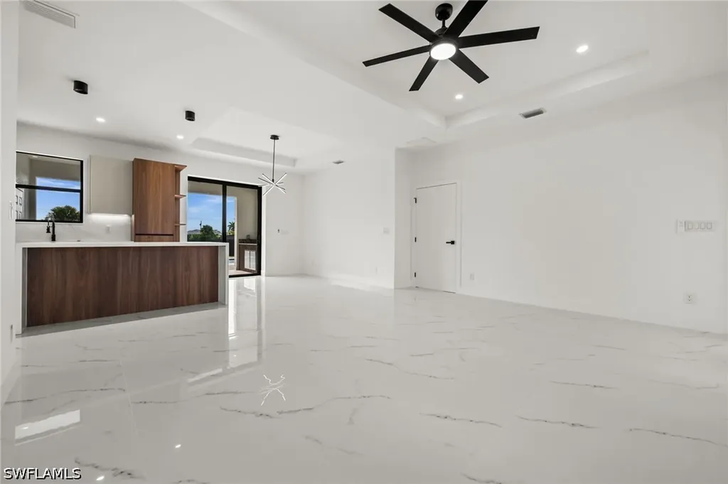 409 NW NW 25th Place Cape Coral FL 33993