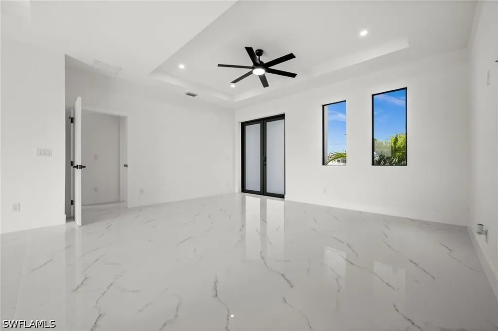 409 NW NW 25th Place Cape Coral FL 33993
