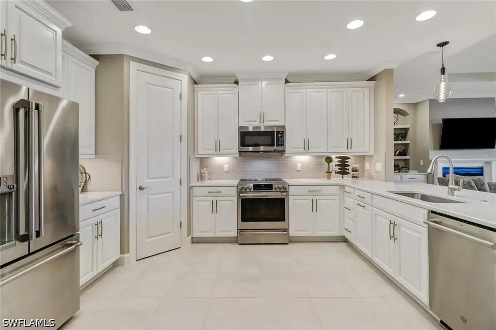 9653 Montelanico Loop Naples FL 34119