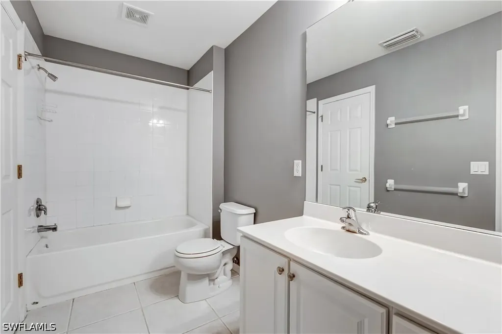 1088 Oxford Lane Naples FL 34105