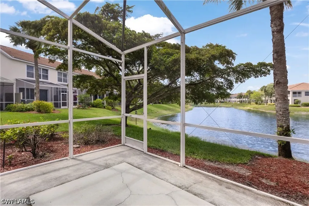 1088 Oxford Lane Naples FL 34105