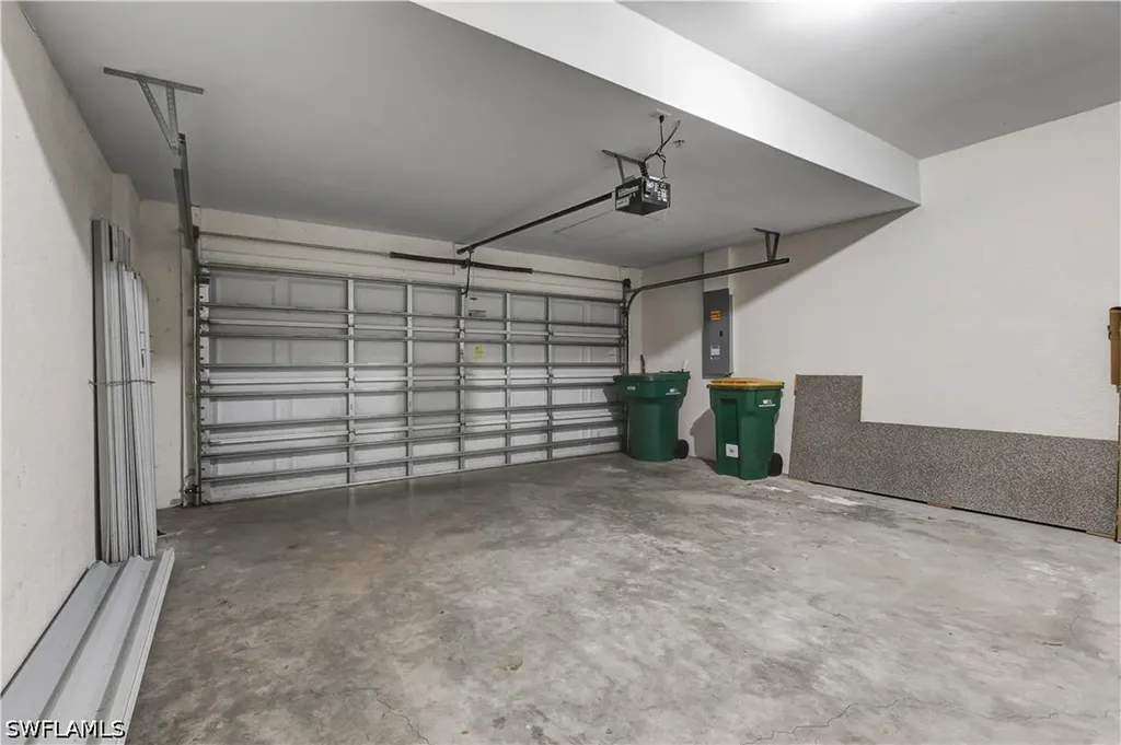 1088 Oxford Lane Naples FL 34105