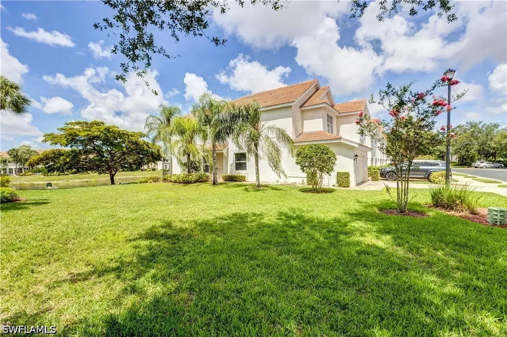1088 Oxford Lane Naples FL 34105