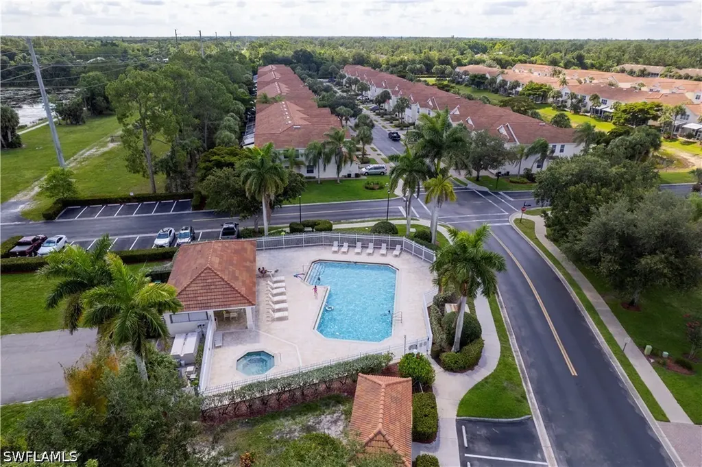 1088 Oxford Lane Naples FL 34105