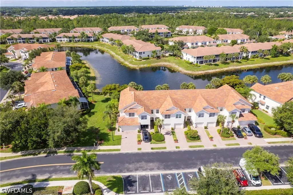1088 Oxford Lane Naples FL 34105
