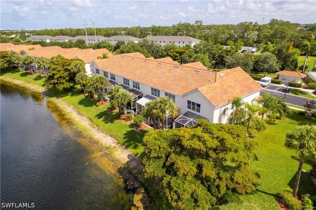 1088 Oxford Lane Naples FL 34105