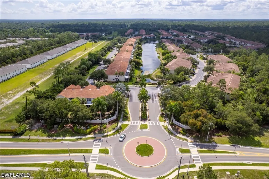 1088 Oxford Lane Naples FL 34105