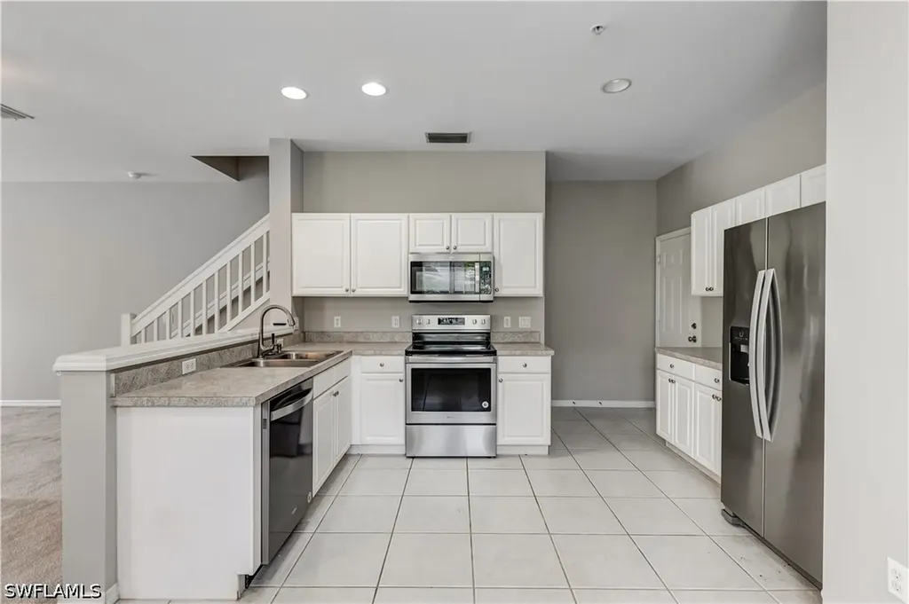 1088 Oxford Lane Naples FL 34105