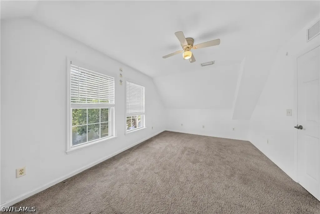 250 Leawood Circle Naples FL 34104