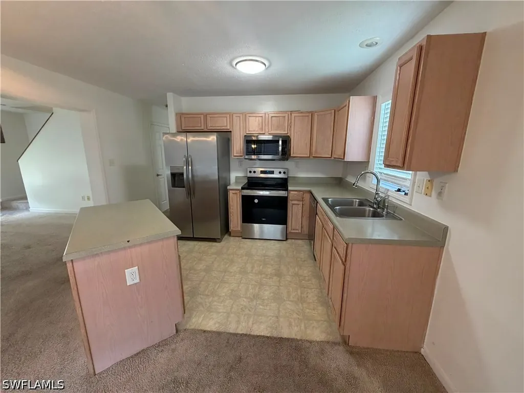 250 Leawood Circle Naples FL 34104
