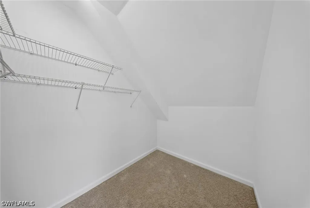 250 Leawood Circle Naples FL 34104