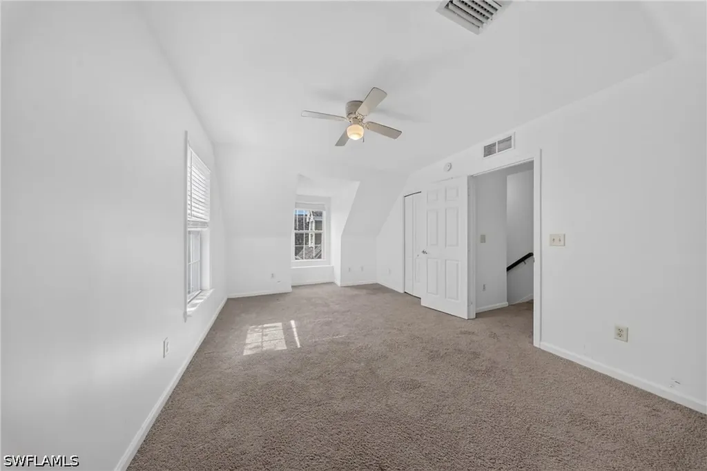 250 Leawood Circle Naples FL 34104
