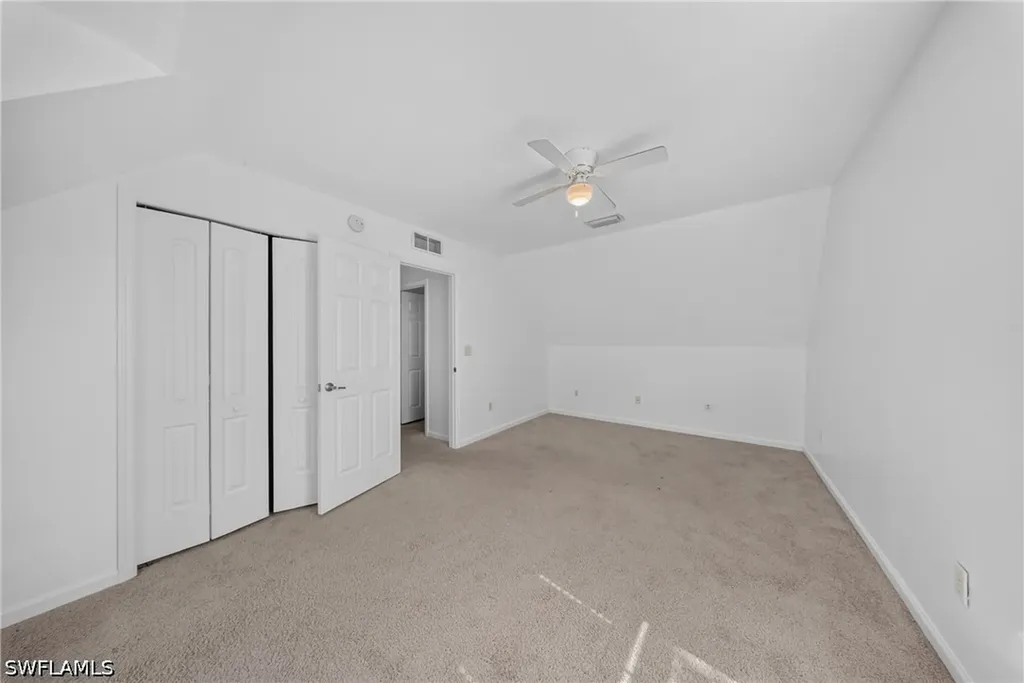 250 Leawood Circle Naples FL 34104