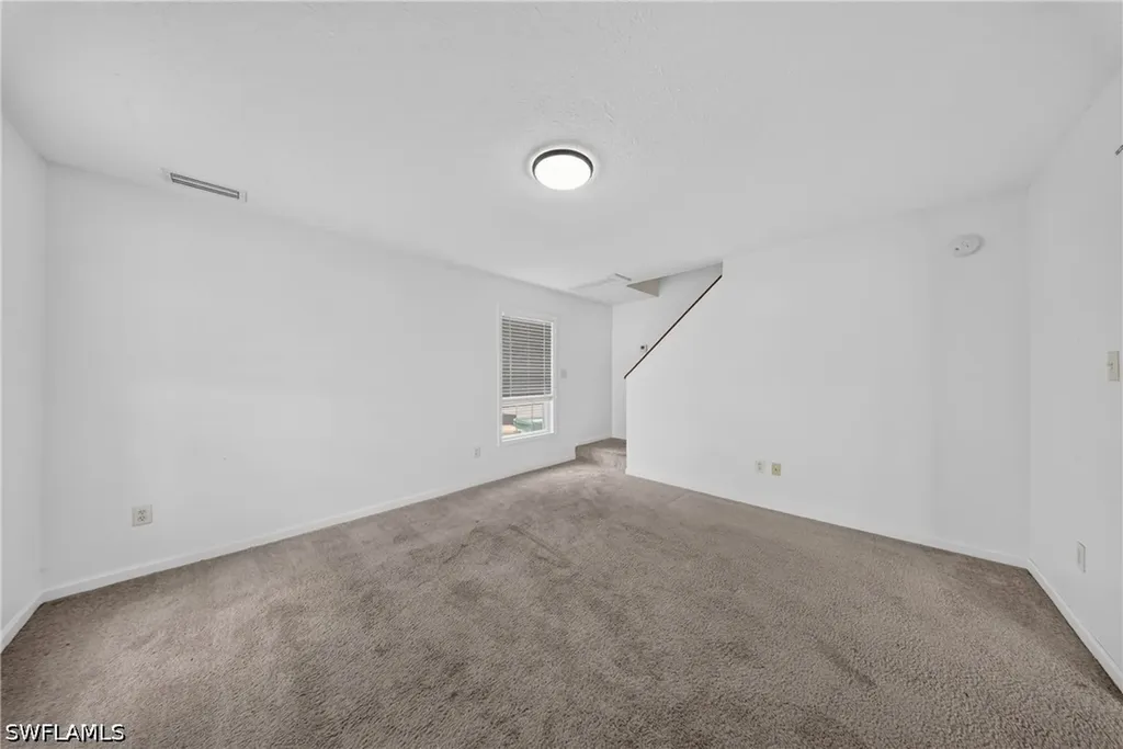 250 Leawood Circle Naples FL 34104