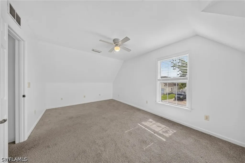 250 Leawood Circle Naples FL 34104