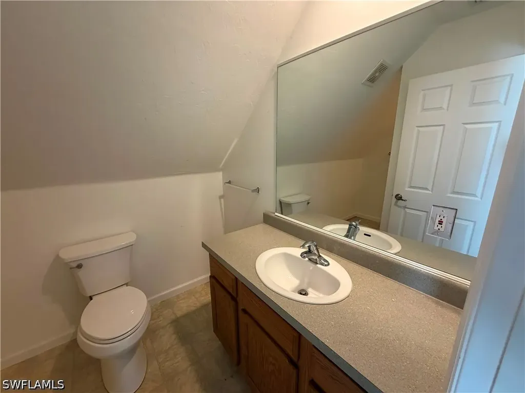 250 Leawood Circle Naples FL 34104