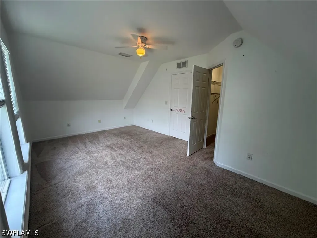 250 Leawood Circle Naples FL 34104
