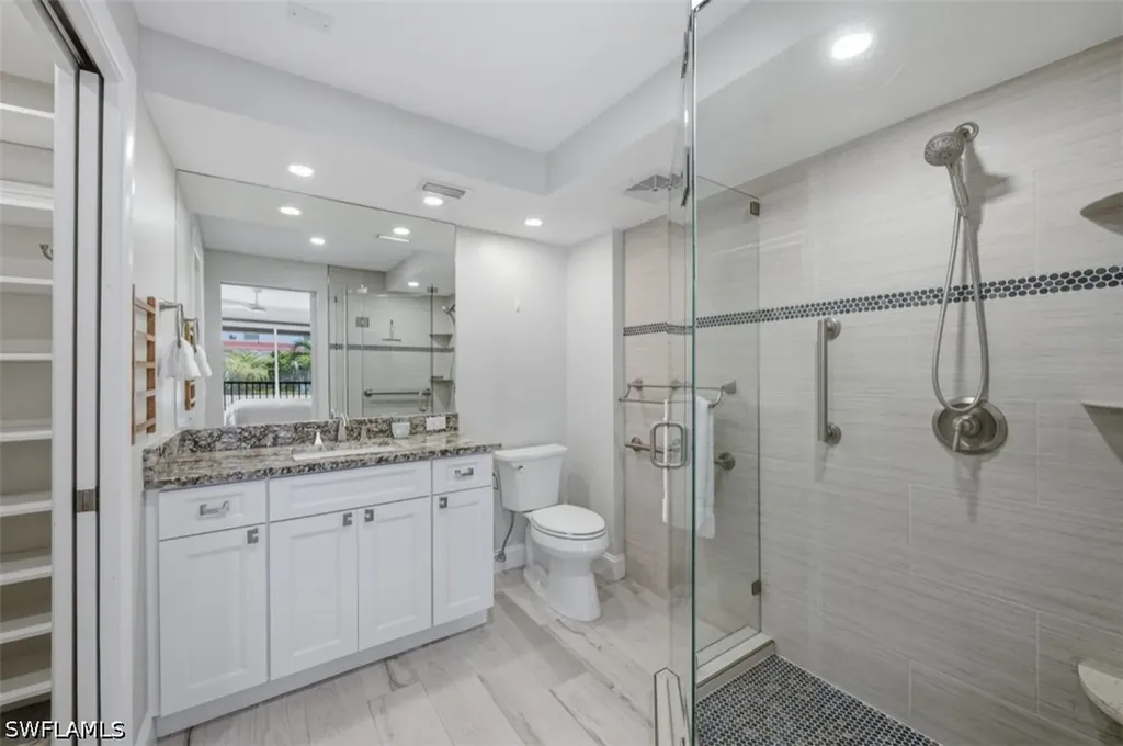 2170 Gulf Shore Boulevard N Naples FL 34102