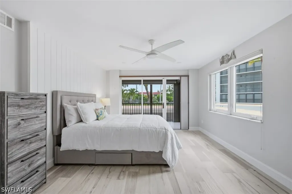 2170 Gulf Shore Boulevard N Naples FL 34102