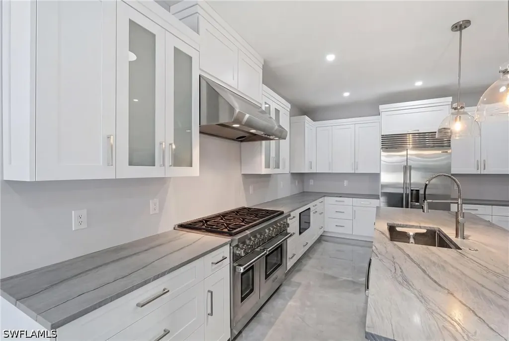 4837 Tarpon Avenue Bonita Springs FL 34134