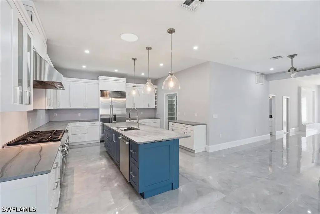 4837 Tarpon Avenue Bonita Springs FL 34134
