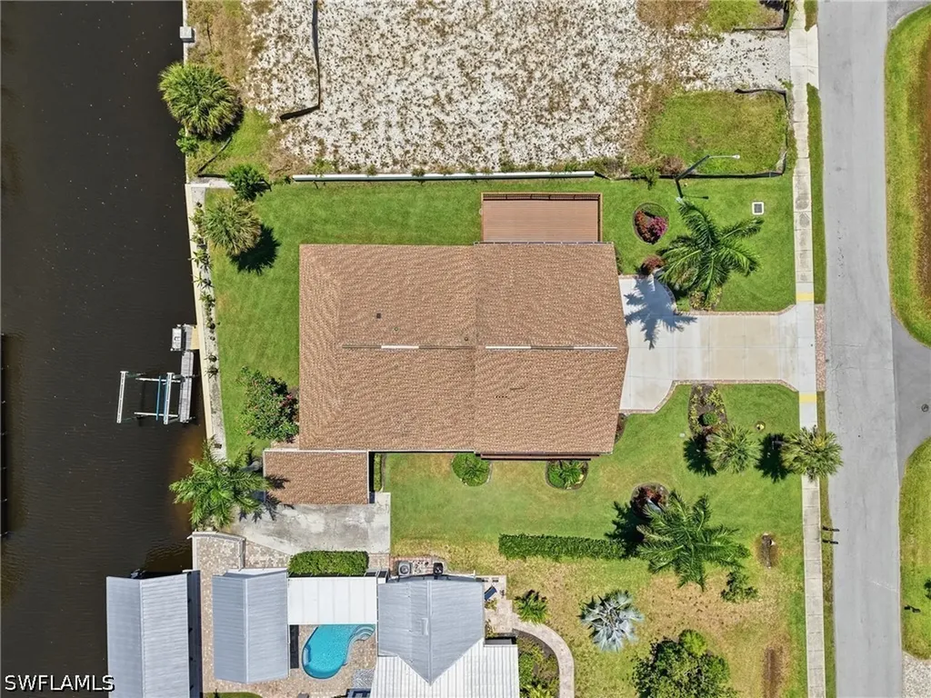 4837 Tarpon Avenue Bonita Springs FL 34134