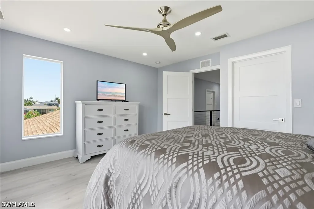 4837 Tarpon Avenue Bonita Springs FL 34134