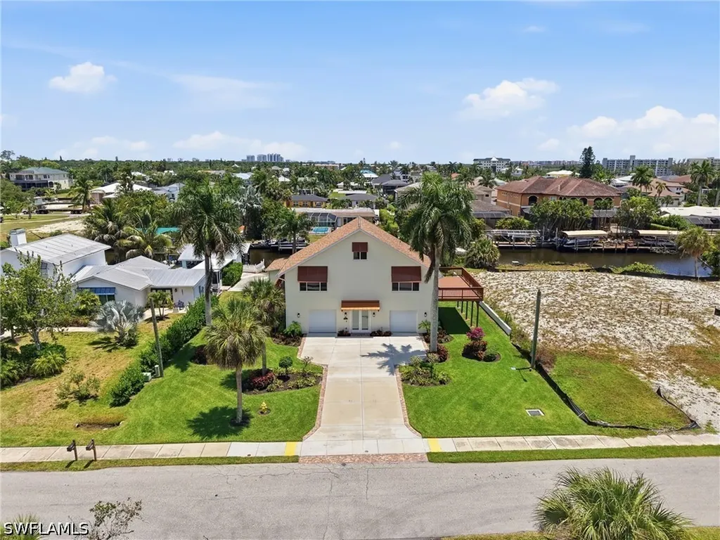 4837 Tarpon Avenue Bonita Springs FL 34134