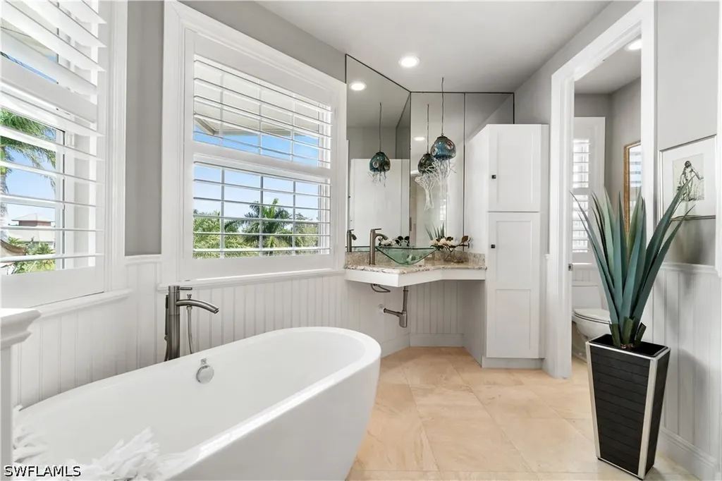 225 Bayfront Drive Bonita Springs FL 34134