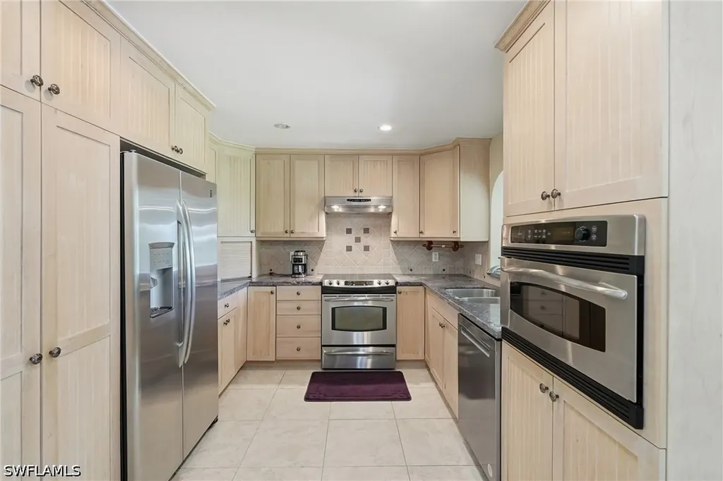 1316 Rordon Avenue Naples FL 34103