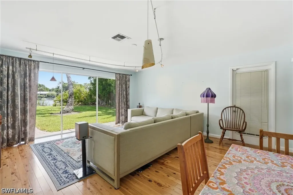 1316 Rordon Avenue Naples FL 34103