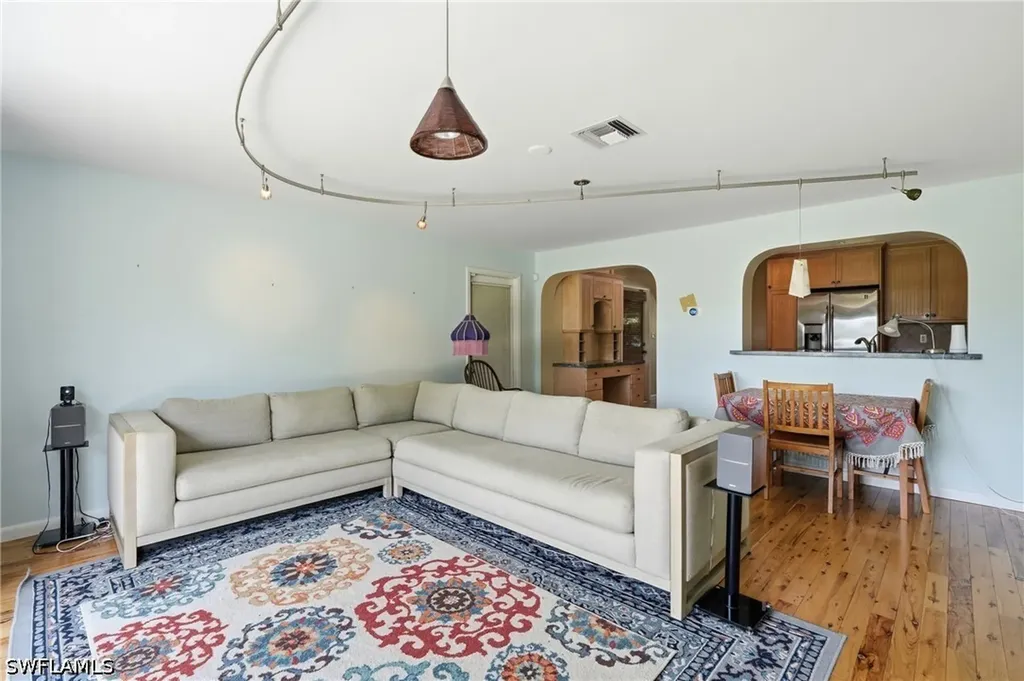 1316 Rordon Avenue Naples FL 34103