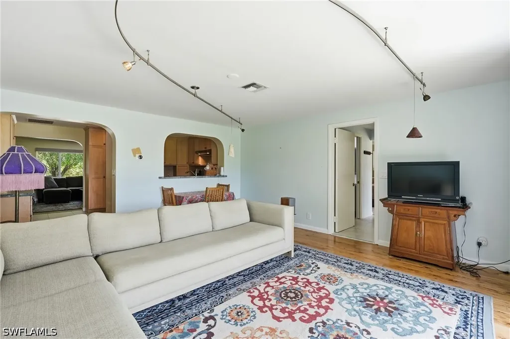 1316 Rordon Avenue Naples FL 34103