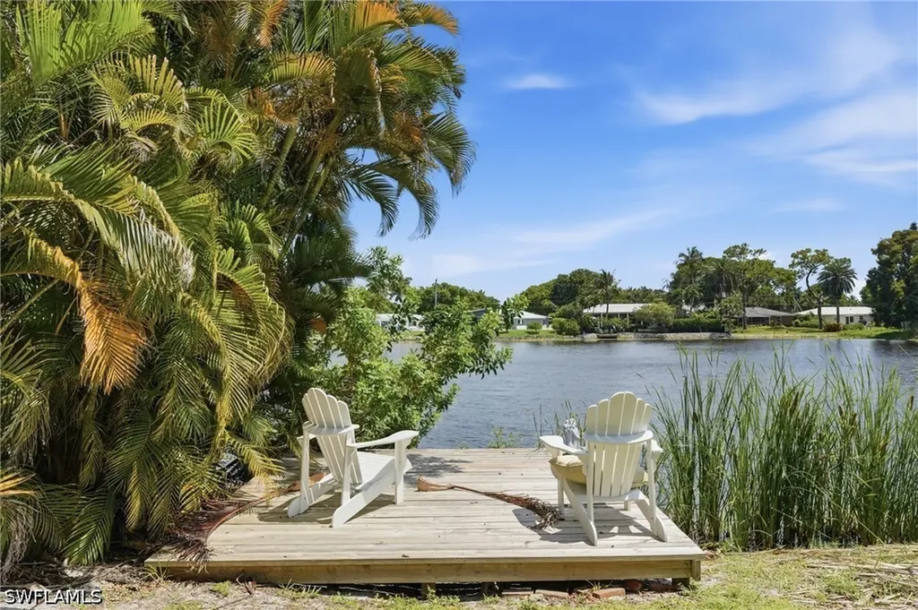 1316 Rordon Avenue Naples FL 34103