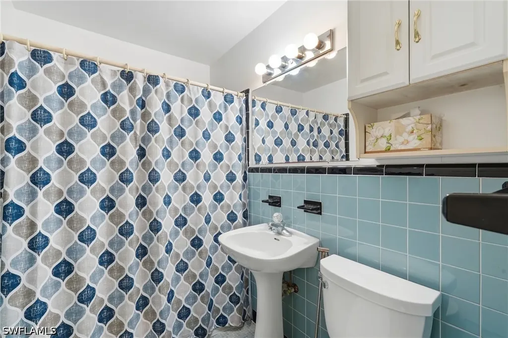 1316 Rordon Avenue Naples FL 34103