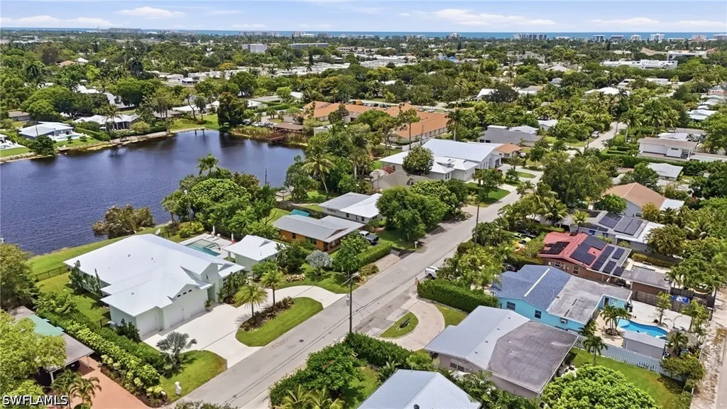 1316 Rordon Avenue Naples FL 34103