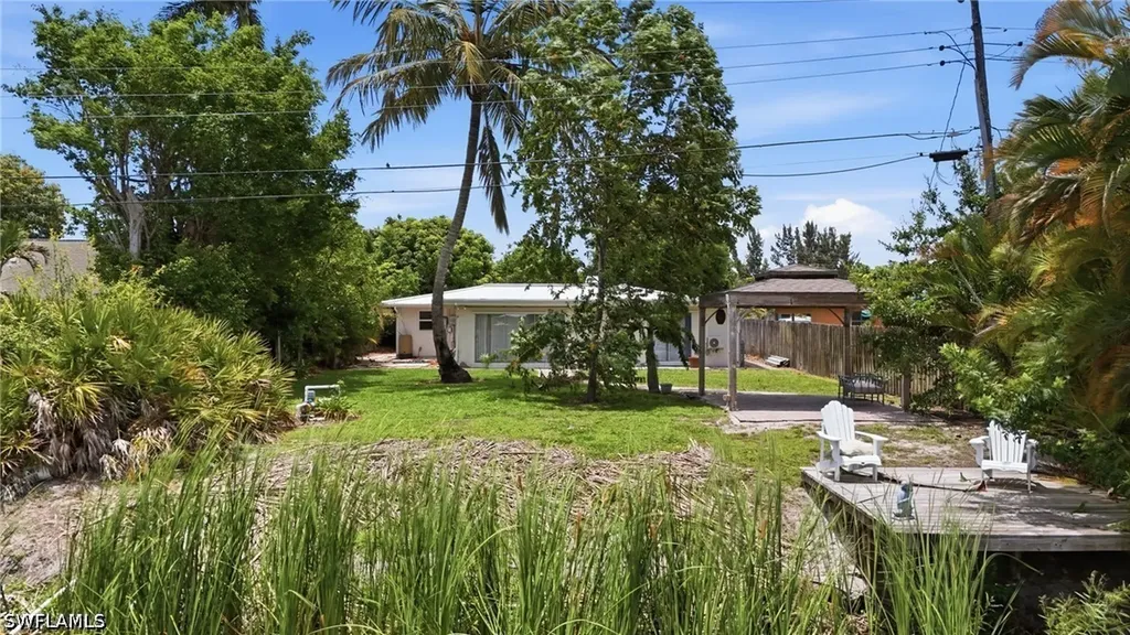 1316 Rordon Avenue Naples FL 34103