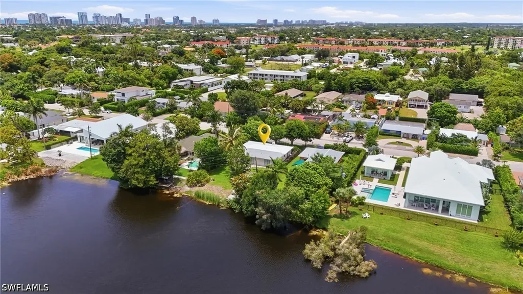 1316 Rordon Avenue Naples FL 34103