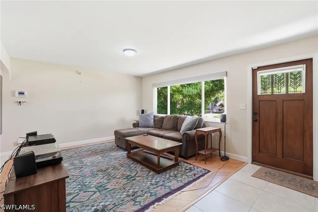 1316 Rordon Avenue Naples FL 34103