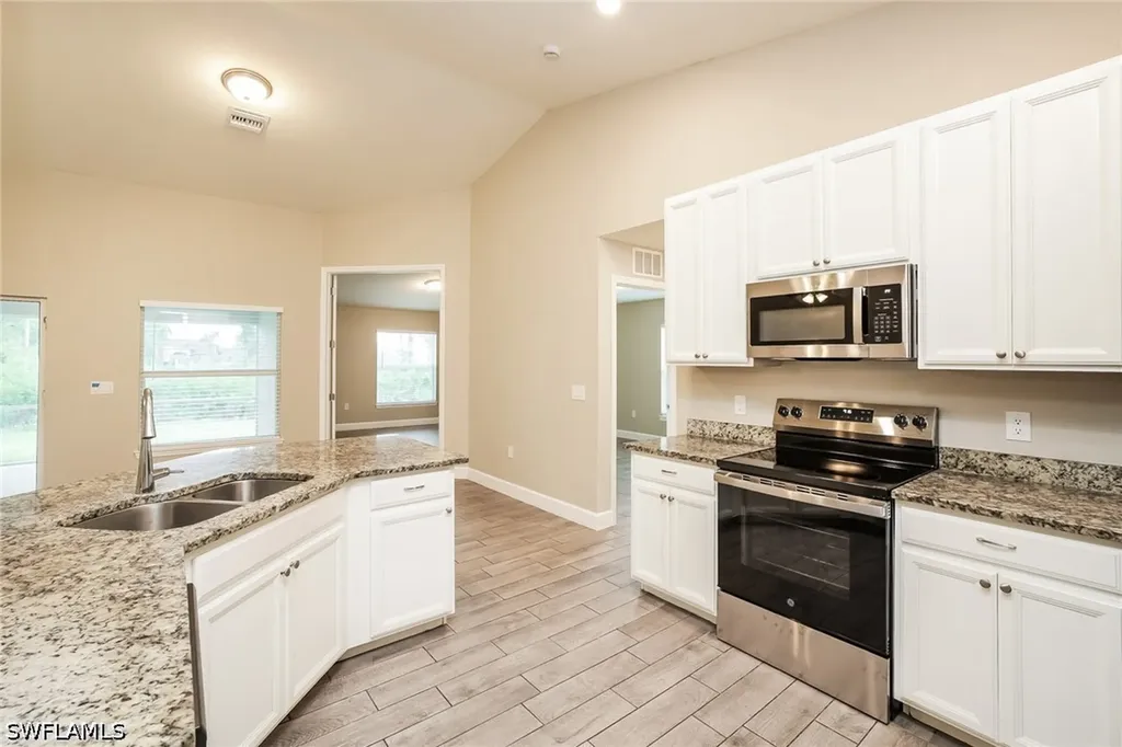 2712 18th Street W Lehigh Acres FL 33971
