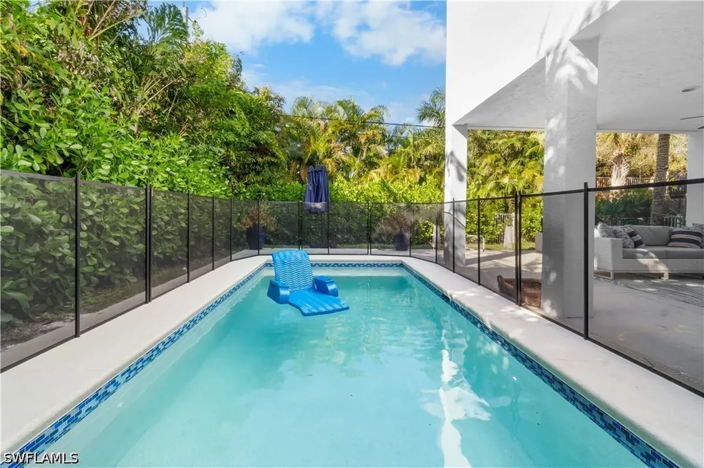 719 Park Avenue Naples FL 34110