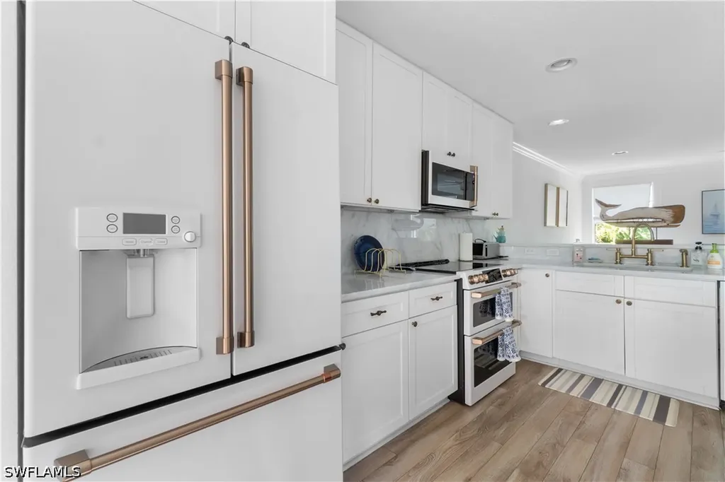 719 Park Avenue Naples FL 34110