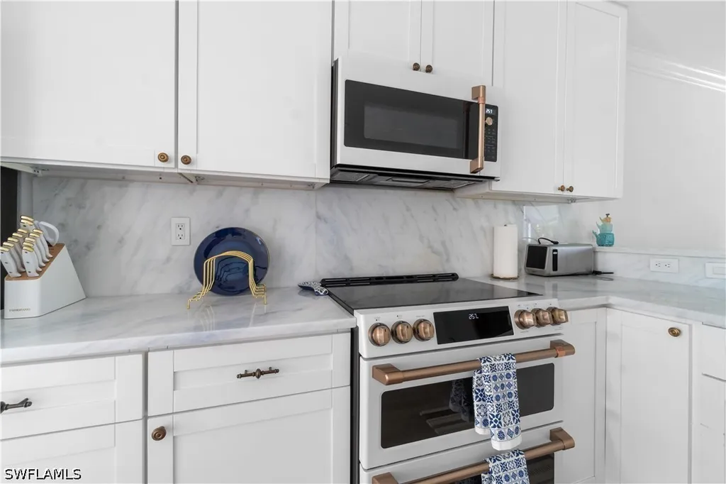 719 Park Avenue Naples FL 34110