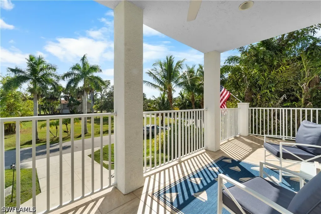 719 Park Avenue Naples FL 34110